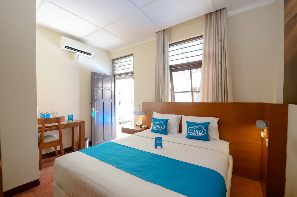 Lovender Guesthouse Malang Exterior foto