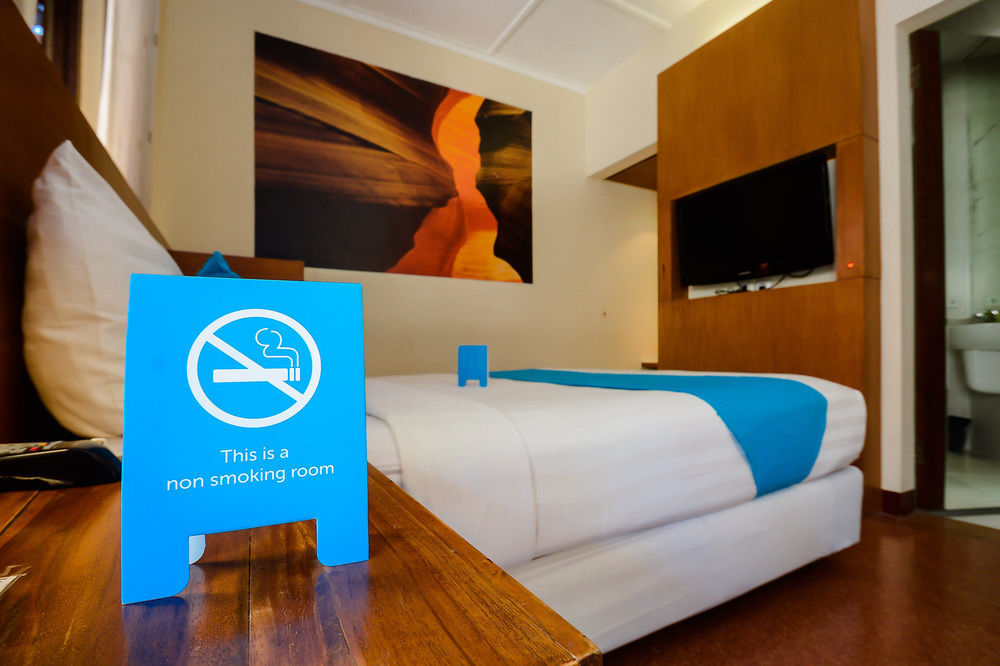 Lovender Guesthouse Malang Exterior foto
