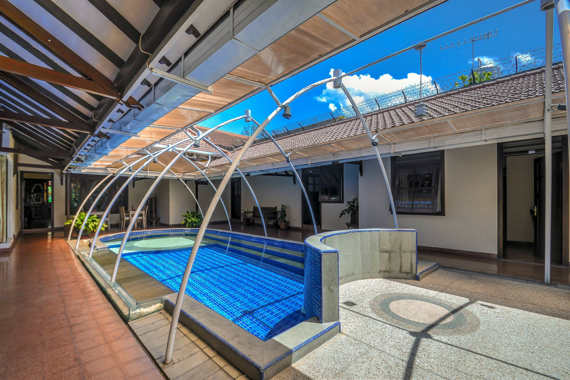Lovender Guesthouse Malang Exterior foto