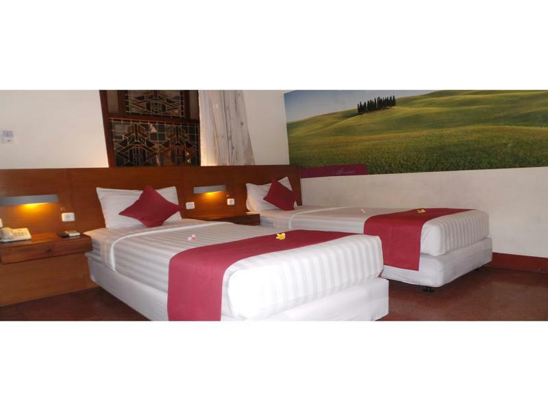 Lovender Guesthouse Malang Exterior foto